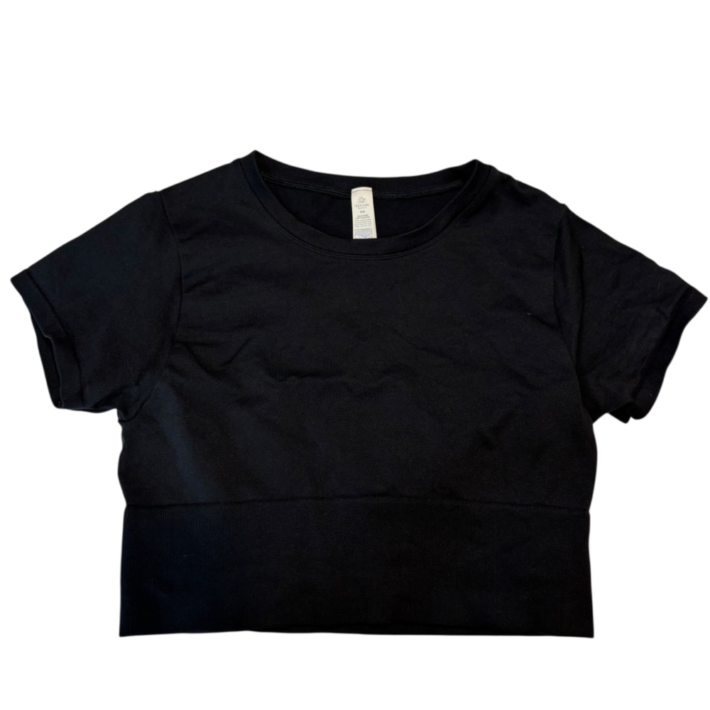 Aerie Offline Sidewalk Seamless cropped stretch athletic tee black size medium